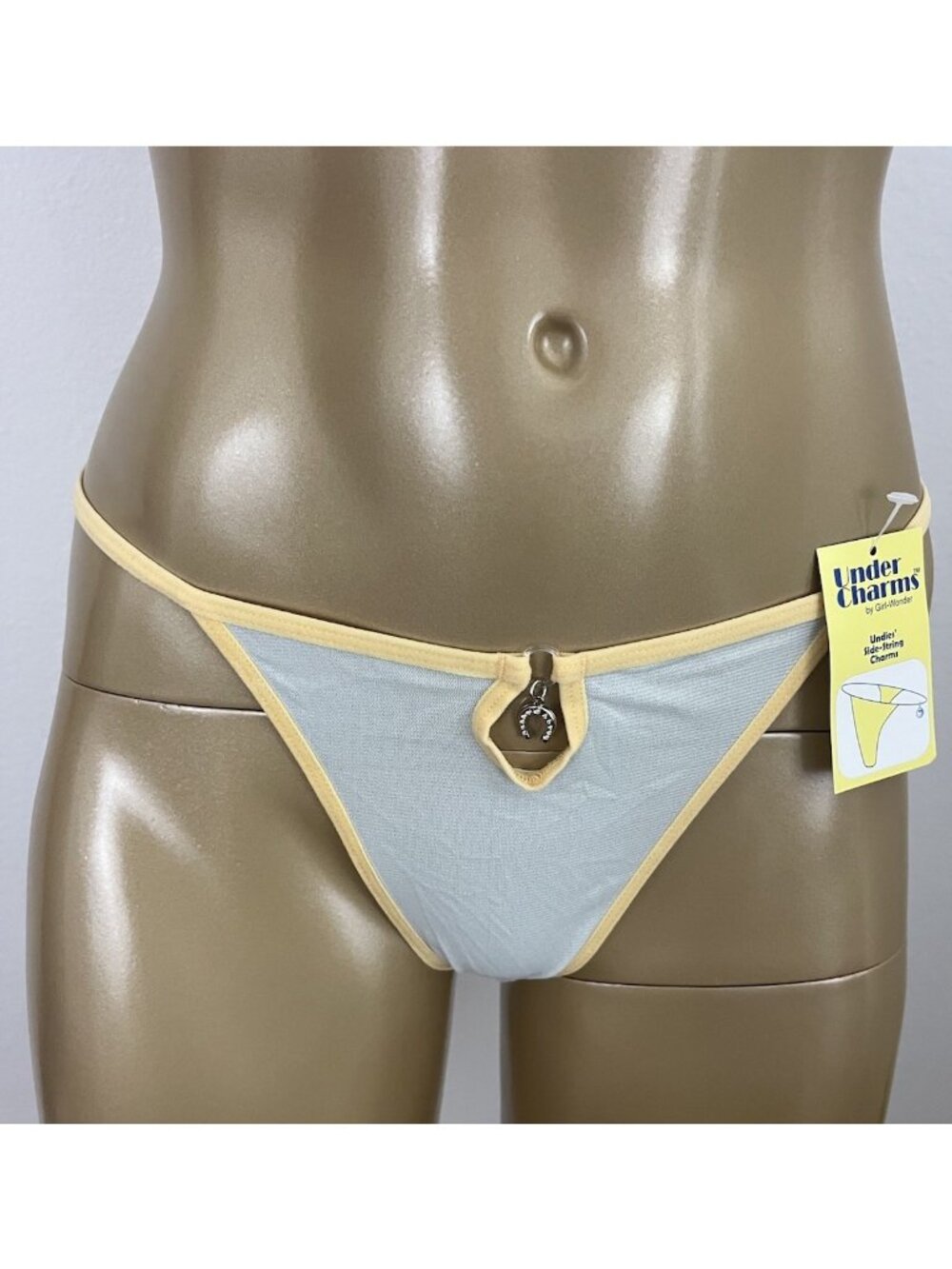 Vintage Y2K Girl Wonder Under Charms Panty Thong Women's L Lucky Horseshoe NWT